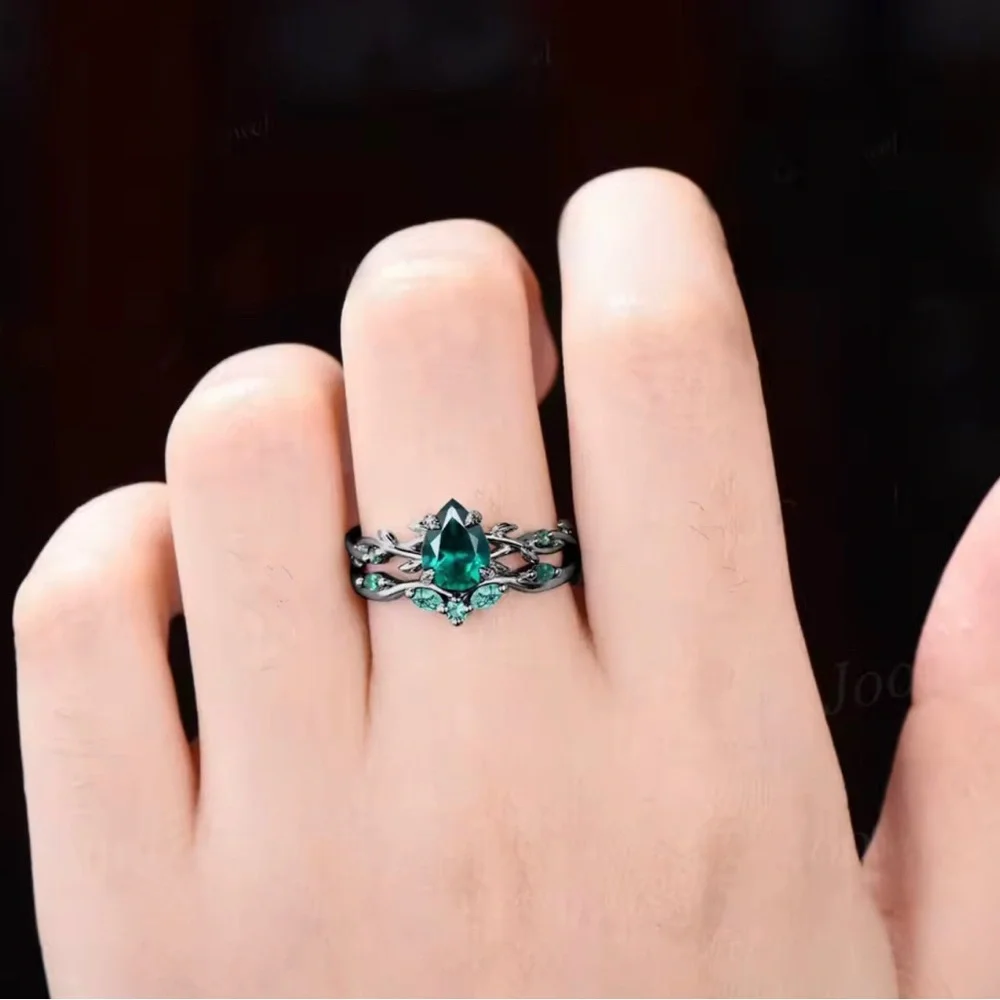 Teal Crystal Leaf Statement Ring Set - Picture 3 of 3